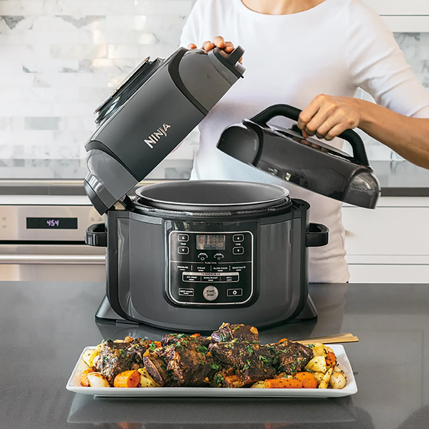 Foodi-OP300UK-TenderCrisp-Ribs-Grill-SQ_d7fymw